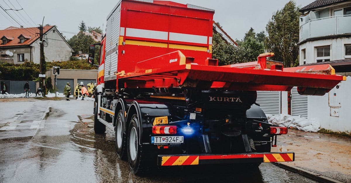 Cover Image for How to Use Your Insurance Roadside Assistance Step by Step